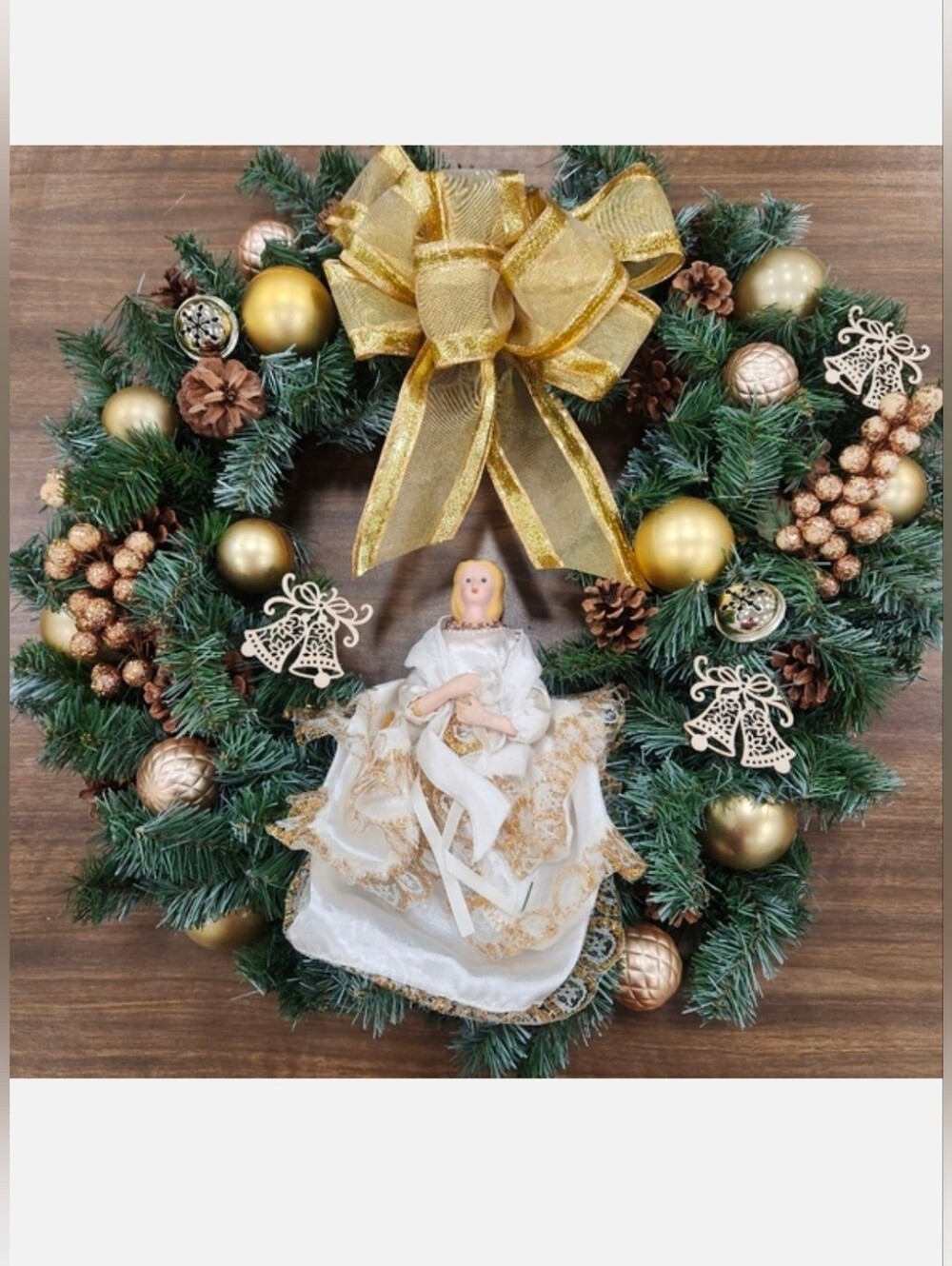HARK THE HERALD ANGELS SING Christmas Wreath Angel 22 Inch Wreath